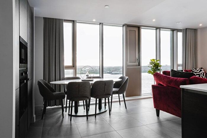 3 Bedroom Apartment To Rent In The Lexington, B William Jessop Way Liverpool, L3