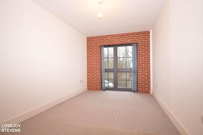 2 Bedroom Flat To Rent In Cyril Vokins Road, Newbury, RG14