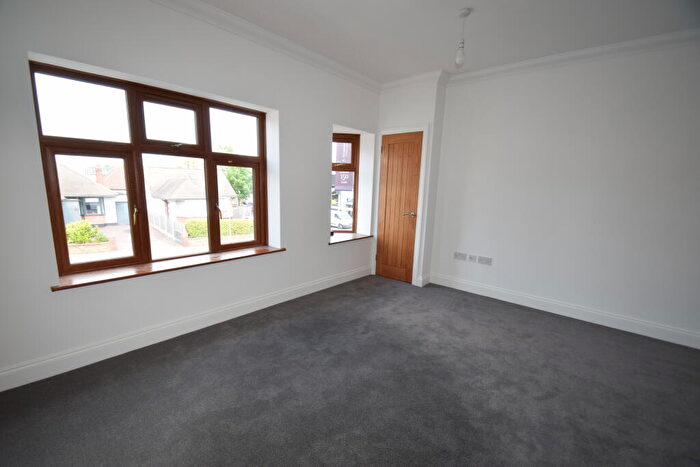 1 Bedroom Flat To Rent In Leigh On Sea, Essex, SS9