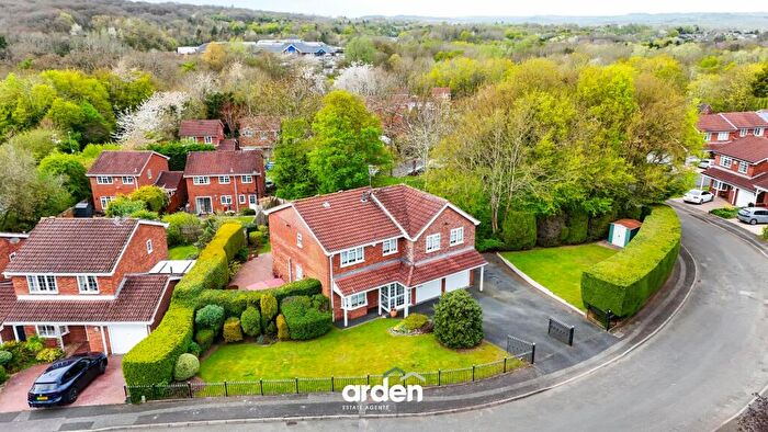 6 Bedroom Detached House For Sale In Peterbrook Close, Redditch, B98