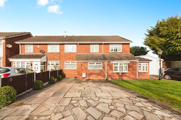 3 Bedroom Terraced House For Sale In Annscroft, Birmingham, West Midlands, B38