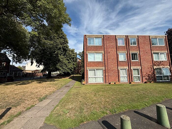 1 Bedroom Flat To Rent In Compton Road, Wolverhampton, WV3