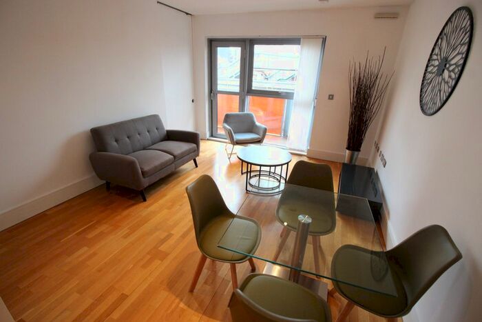 1 Bedroom Flat To Rent In The Lock, Whitworth Street West, Manchester, M1