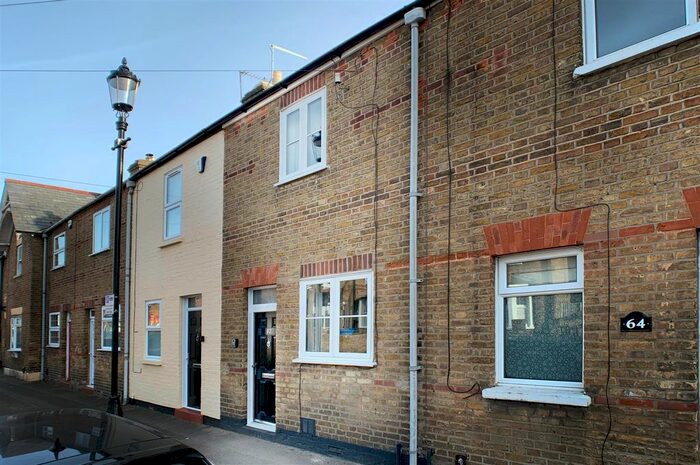 2 Bedroom Property To Rent In Vansittart Road, Windsor, SL4