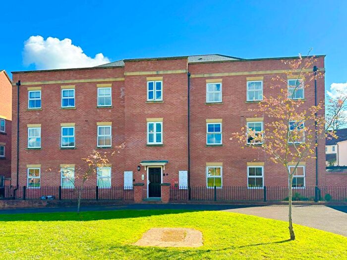 1 Bedroom Flat For Sale In Barons Cresent, Trowbridge, Wiltshire, BA14