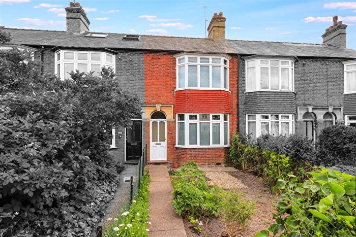 3 Bedroom Terraced House For Sale In Cherry Hinton Road, Cambridge, CB1