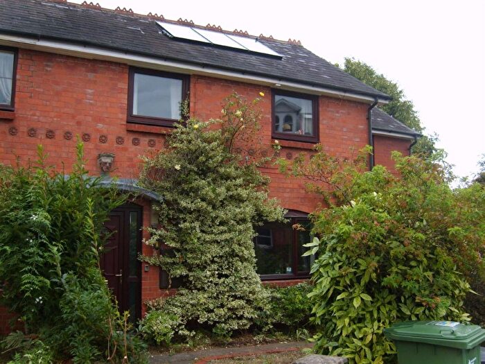 3 Bedroom Semi-Detached House To Rent In Venns Lane, Hereford, HR1