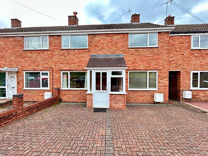 3 Bedroom Terraced House To Rent In Foxwalks Avenue, Bromsgrove, Worcestershire, B61