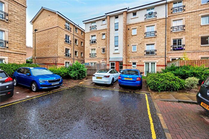 2 Bedroom Flat For Sale In Dryden Gait, Edinburgh, Midlothian, EH7