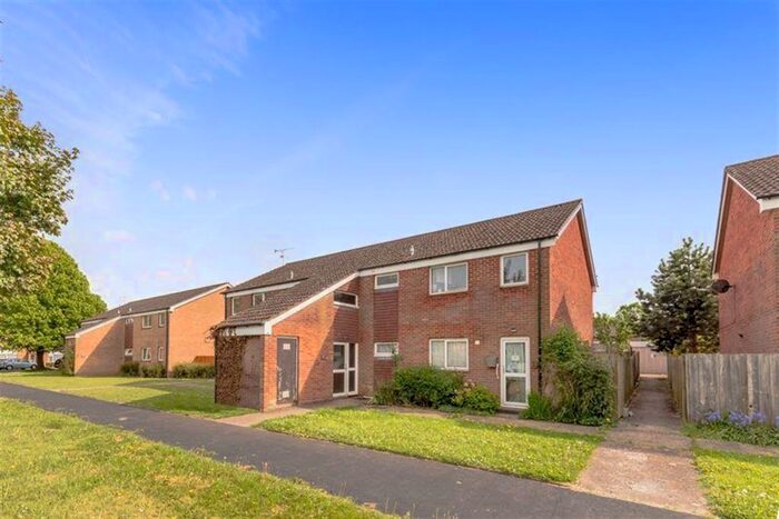 2 Bedroom Flat To Rent In Streetfield Road, Slinfold, Horsham, West Sussex, RH13