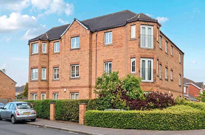 2 Bedroom Flat For Sale In Chandlers Court, Hull, HU9