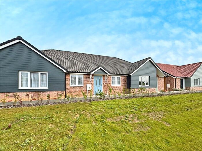 2 Bedroom Bungalow For Sale In Parkgate Corner, Little Clacton, Clacton-on-Sea, CO16