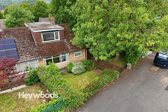 5 Bedroom Semi-Detached Bungalow For Sale In Mayne Street, Stoke-On-Trent, ST4