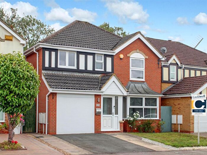 4 Bedroom Detached House For Sale In Nightingale Crescent, Bradville, Milton Keynes, MK13