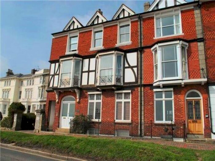 1 Bedroom Flat To Rent In Mount Ephraim, Tunbridge Wells, Kent, TN4