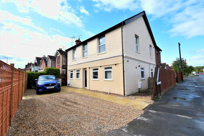 1 Bedroom Flat To Rent In Yorktown Road, College Town, Sandhurst, Berkshire, GU47