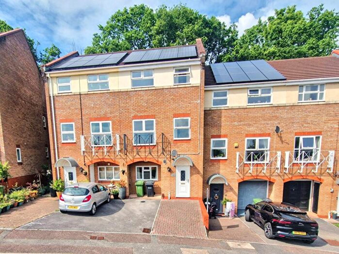 4 Bedroom Town House For Sale In Exeter, EX4