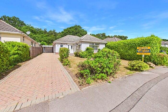 4 Bedroom Bungalow For Sale In Witchampton Road, Broadstone, Dorset, BH18