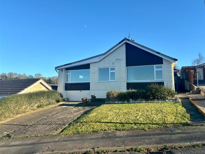 4 Bedroom Detached Bungalow To Rent In Brunenburg Way, Axminster, EX13