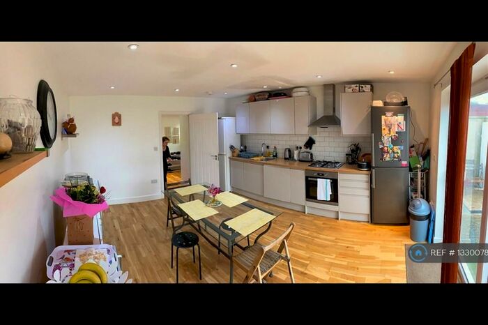 3 Bedroom Semi-Detached House To Rent In Chaplin Road, Wembley, HA0