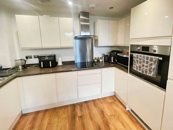 1 Bedroom Flat To Rent In Windermere Terrace, Liverpool, Merseyside, L8