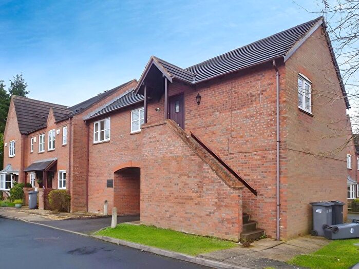 2 Bedroom Flat To Rent In Thistlewood Grove, Chadwick End, B93