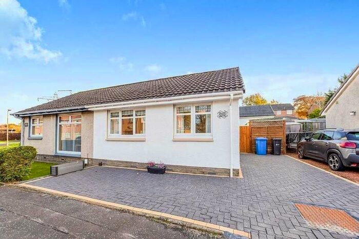 2 Bedroom Semi-Detached Bungalow To Rent In Spottiswoode Gardens, Mid Calder, Livingston, EH53