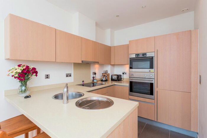 2 Bedroom Flat To Rent In Bromyard Avenue, London, W3