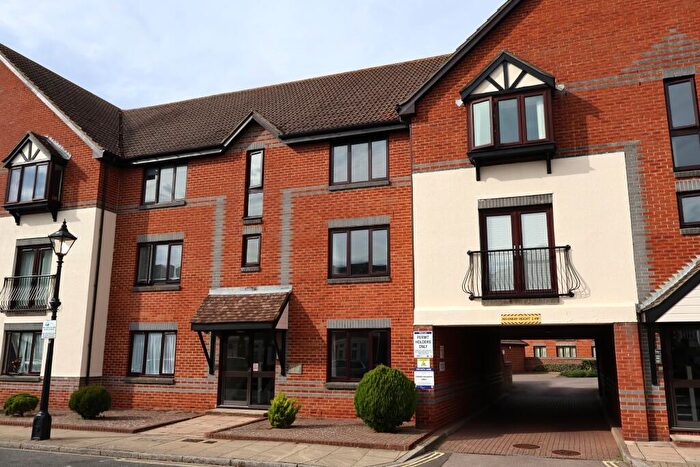 1 Bedroom Flat To Rent In King Charles Street, Old Portsmouth Unfurnished, PO1