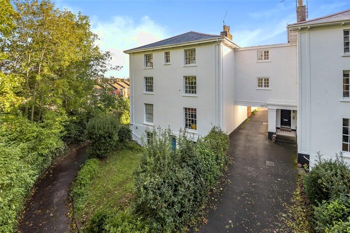 3 Bedroom Flat To Rent In Heavitree Park, Exeter, EX1