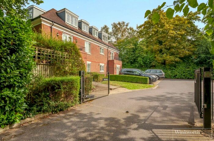 2 Bedroom Apartment To Rent In London Road, Sunningdale, Ascot, Berkshire, SL5