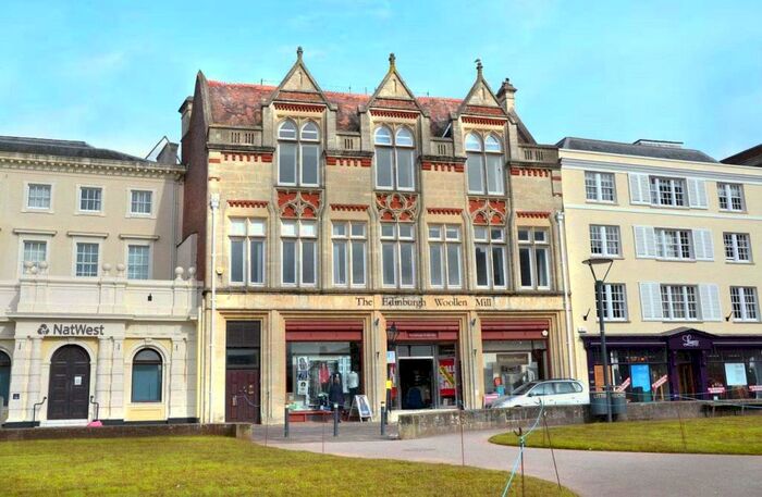 1 Bedroom Apartment To Rent In Cathedral Yard, Exeter, Devon, EX1