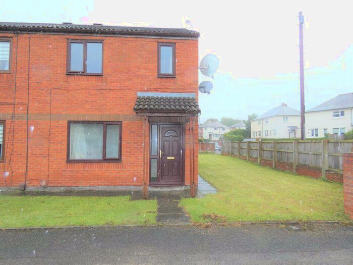 3 Bedroom Semi-Detached House To Rent In Trafalgar Close, Ashton, PR2