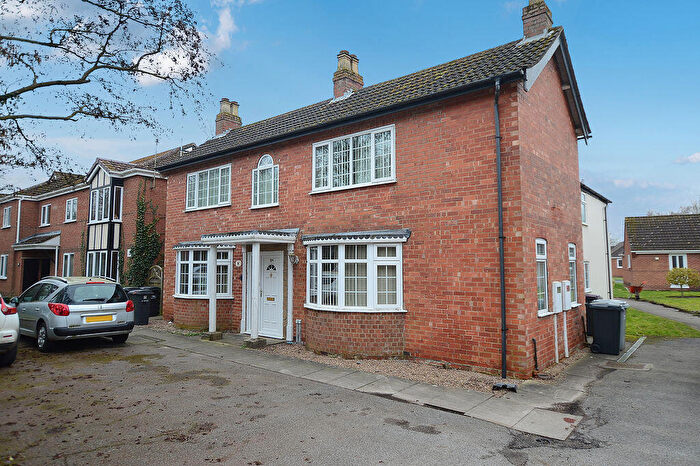 2 Bedroom Apartment For Sale In A Chestnut House, Oaklands, Woodhall Spa, LN10