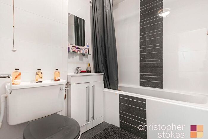 1 Bedroom Flat To Rent In Benson Court, Harston Drive, Enfield, Greater London, EN3