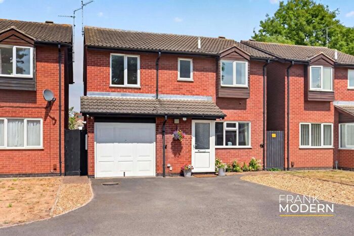 4 Bedroom Detached House For Sale In Ascot Drive, Peterborough, PE1