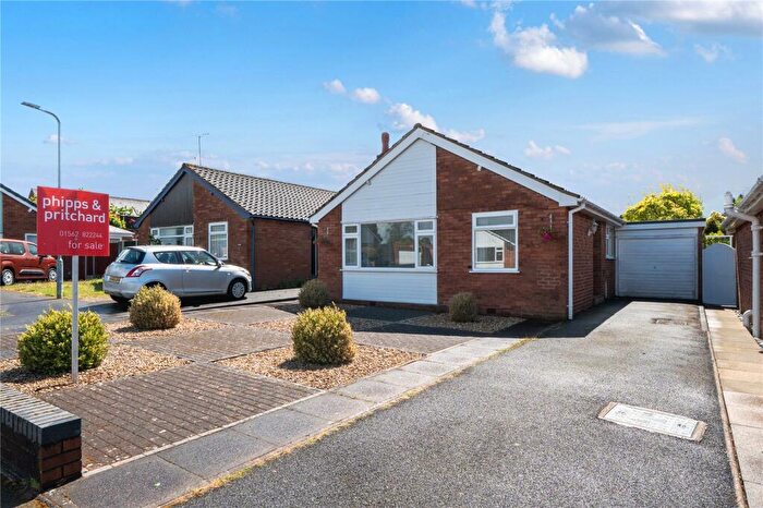 2 Bedroom Bungalow For Sale In Meadow Hill Close, Kidderminster, Worcestershire, DY11