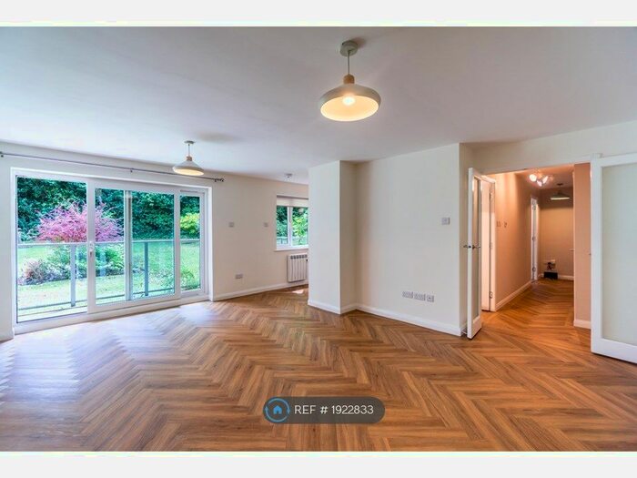 1 Bedroom Flat To Rent In Langham Court, Manchester, M20