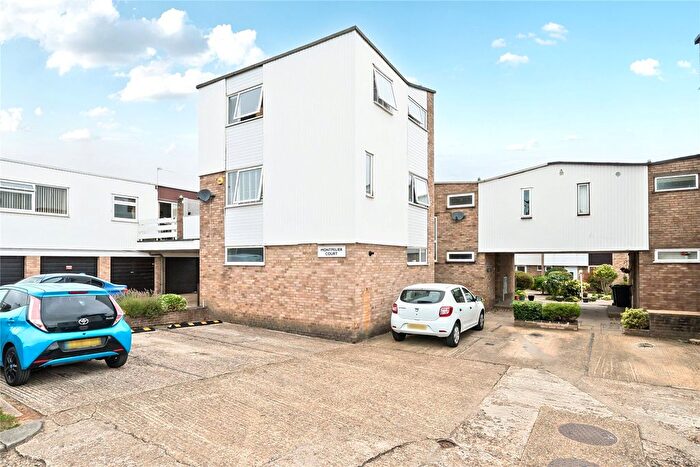 3 Bedroom Detached House For Sale In Kempton Walk, Shirley, Croydon, CR0