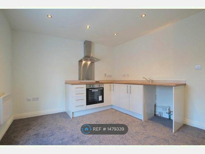 1 Bedroom Flat To Rent In Ripley, Ripley, DE5