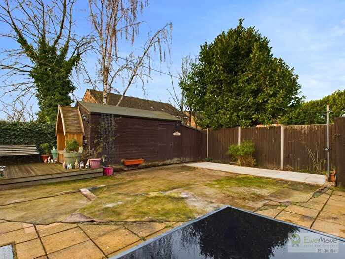 2 Bedroom Semi-Detached Bungalow For Sale In North Road, Lakenheath, IP27