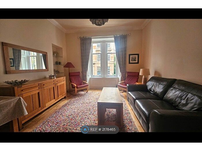 1 Bedroom Flat To Rent In Glasgow Street, Glasgow, G12