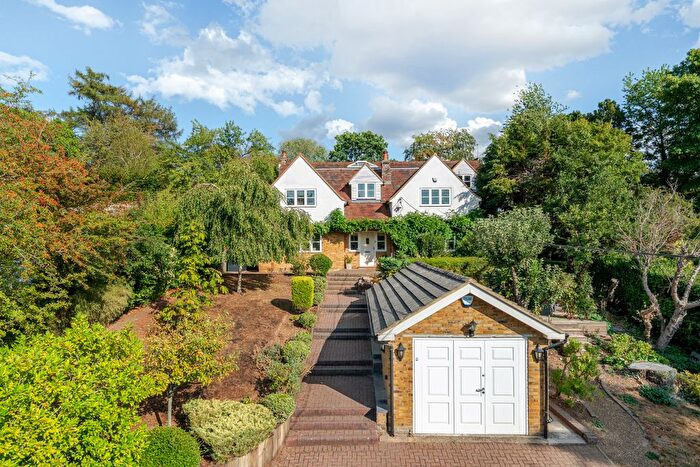 5 Bedroom Detached House For Sale In Kings Road, Chalfont St. Giles, HP8