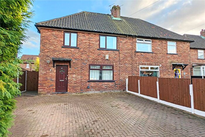 4 Bedroom Semi Detached House For Sale In Thirlmere Avenue, Ashton-under-Lyne, Tameside, OL7