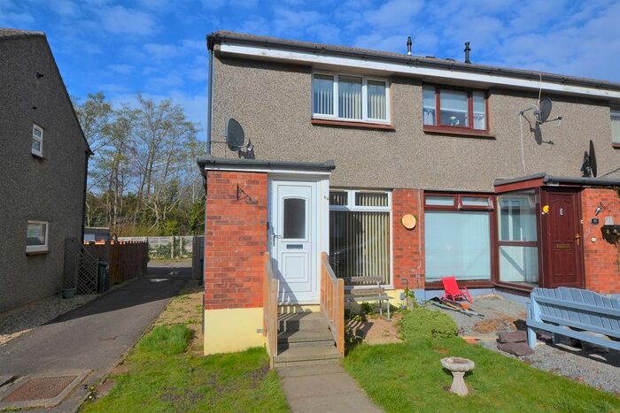 2 Bedroom Detached House To Rent In Baberton Mains Gardens, Edinburgh, EH14