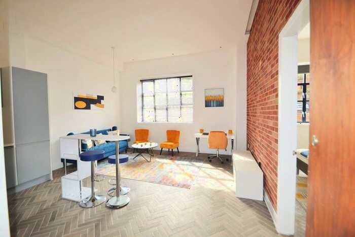 1 Bedroom Flat To Rent In Grenville Place, London, NW7