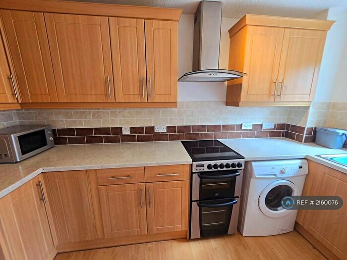1 Bedroom Terraced House To Rent In Fleetham Gardens, Lower Earley, Reading, RG6