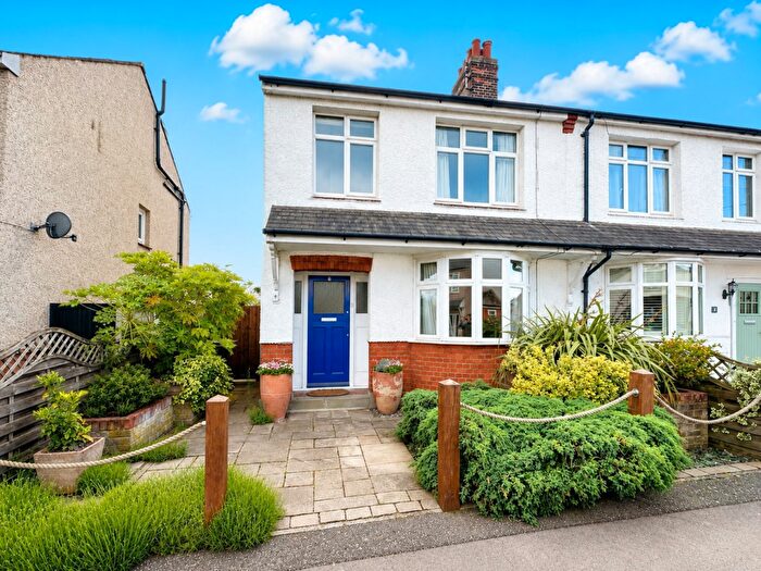 3 Bedroom Terraced House For Sale In Goldlay Avenue, Chelmsford, CM2