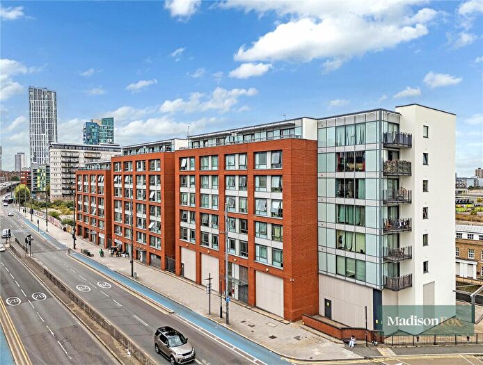 2 Bedroom Apartment To Rent In High Street, London, E15