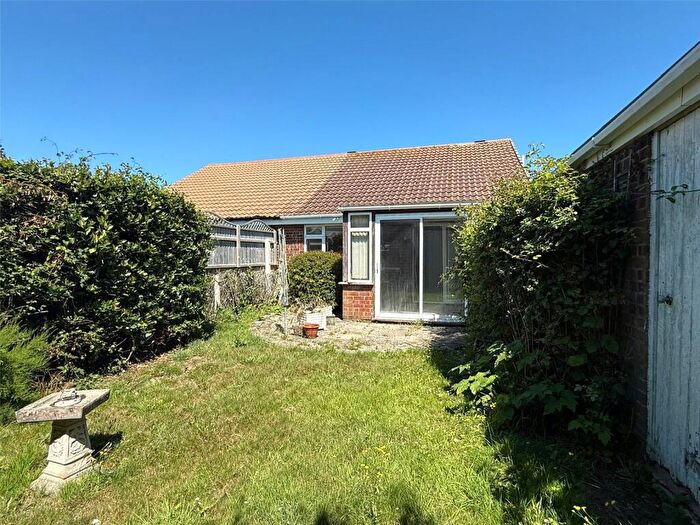 2 Bedroom Bungalow For Sale In Swallow Drive, Milford On Sea, Lymington, Hampshire, SO41